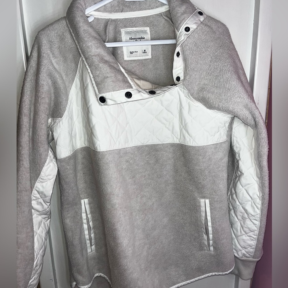 Abercrombie&Fitch Asymmetrical Snap-Up Fleece White Snap Pullover Jacket Size M